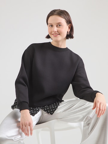 ABOUT YOU Sweatshirt 'Presley' in Black: front