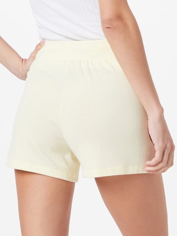 ESPRIT Regular Shorts in Gelb