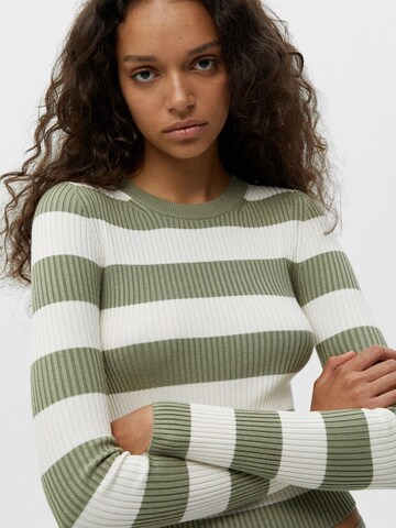Pull&Bear Пуловер в зелено