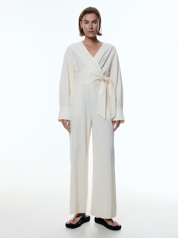 EDITED Jumpsuit 'Panthea' in Beige: voorkant