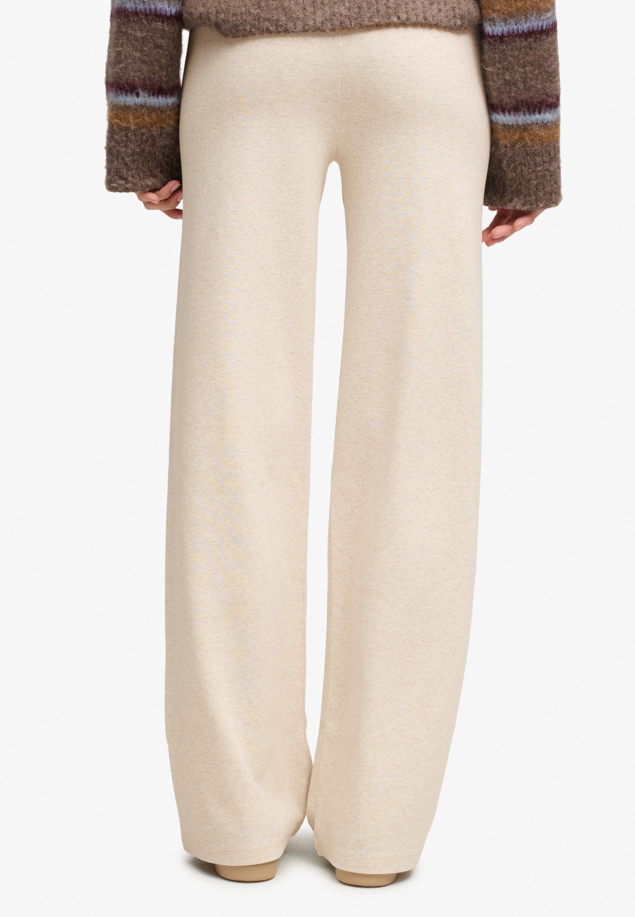 Superdry & Co Wide Leg Jogginghose in Beige