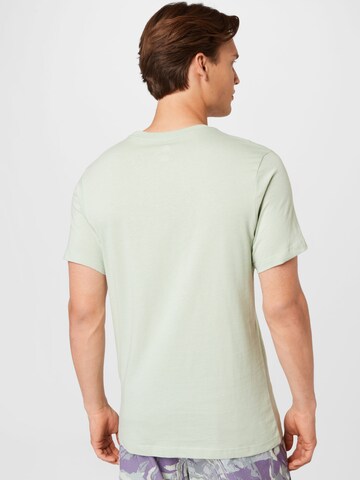 Tricou de la Nike Sportswear pe verde