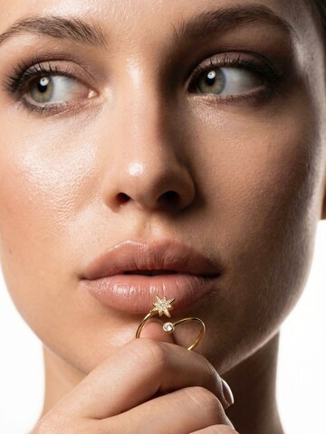 Nemomatheo Ring 'Stella Petite – Minimalistischer Stern-Ring' in Gold