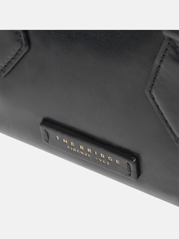 The Bridge Shoulder Bag in Black