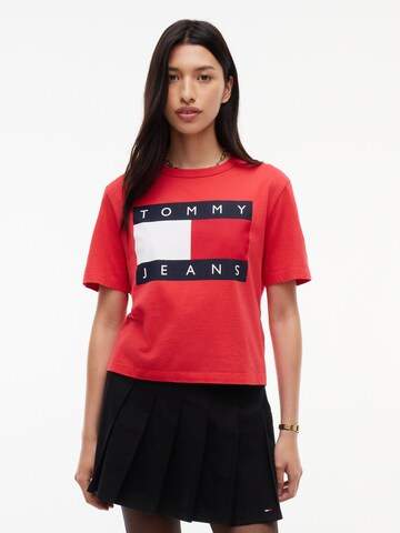T-shirt Tommy Jeans en rouge : devant