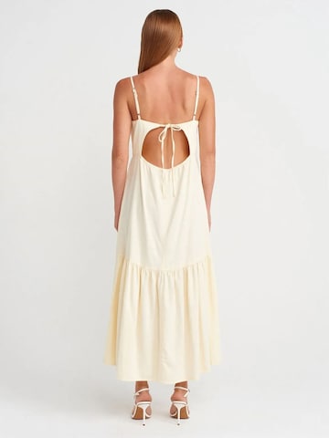 Dilvin Midi Kleid in Beige