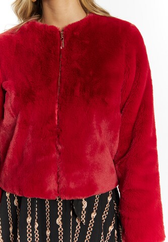 faina Between-Season Jacket in Red