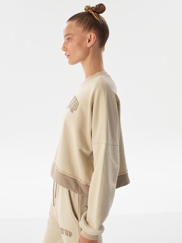 Twist Sweatshirt in Beige