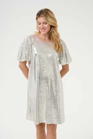 Cream Kleid 'Festi' in Silber: Vorderseite