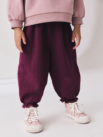 Next - Tapered Pantalón en lila: frente