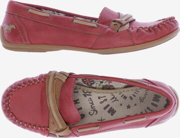 MUSTANG Flats & Loafers in 38 in Red: front