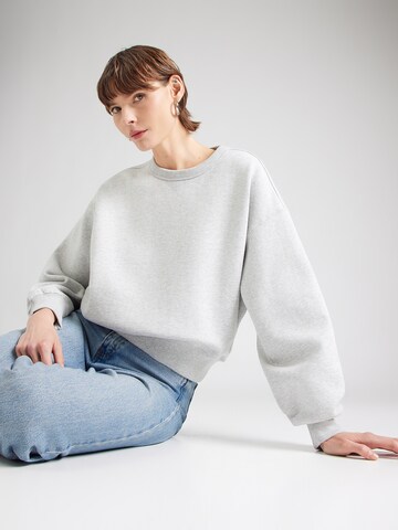 WEEKDAY Sweatshirt 'Esen' in Grey: front