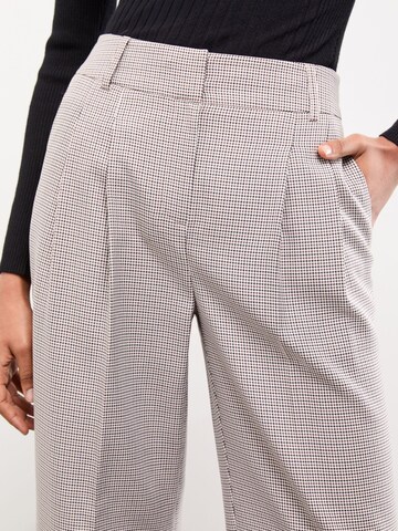 Lipsy Широка кройка Панталон с набор 'Premium' в сиво