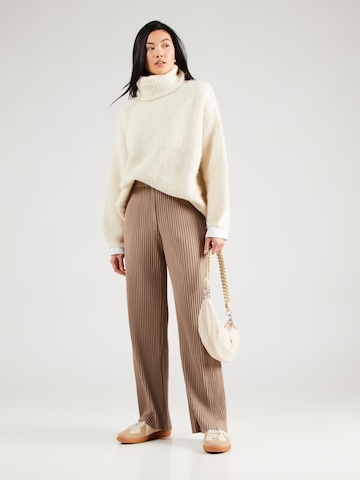 YAS Loose fit Pants 'YASAlisa' in Brown