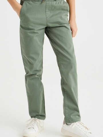 Coupe slim Pantalon WE Fashion en vert