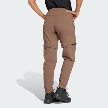 Effilé Pantalon outdoor 'Utilitas' ADIDAS TERREX en marron