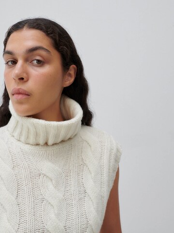 Pull-over 'Camille' ABOUT YOU x Marie von Behrens en blanc