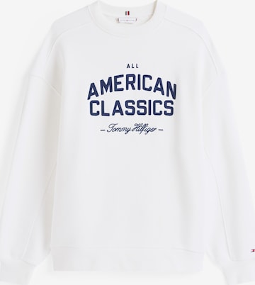 TOMMY HILFIGER Collegepaita värissä valkoinen: etupuoli