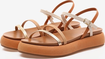 INUOVO Sandals in Brown