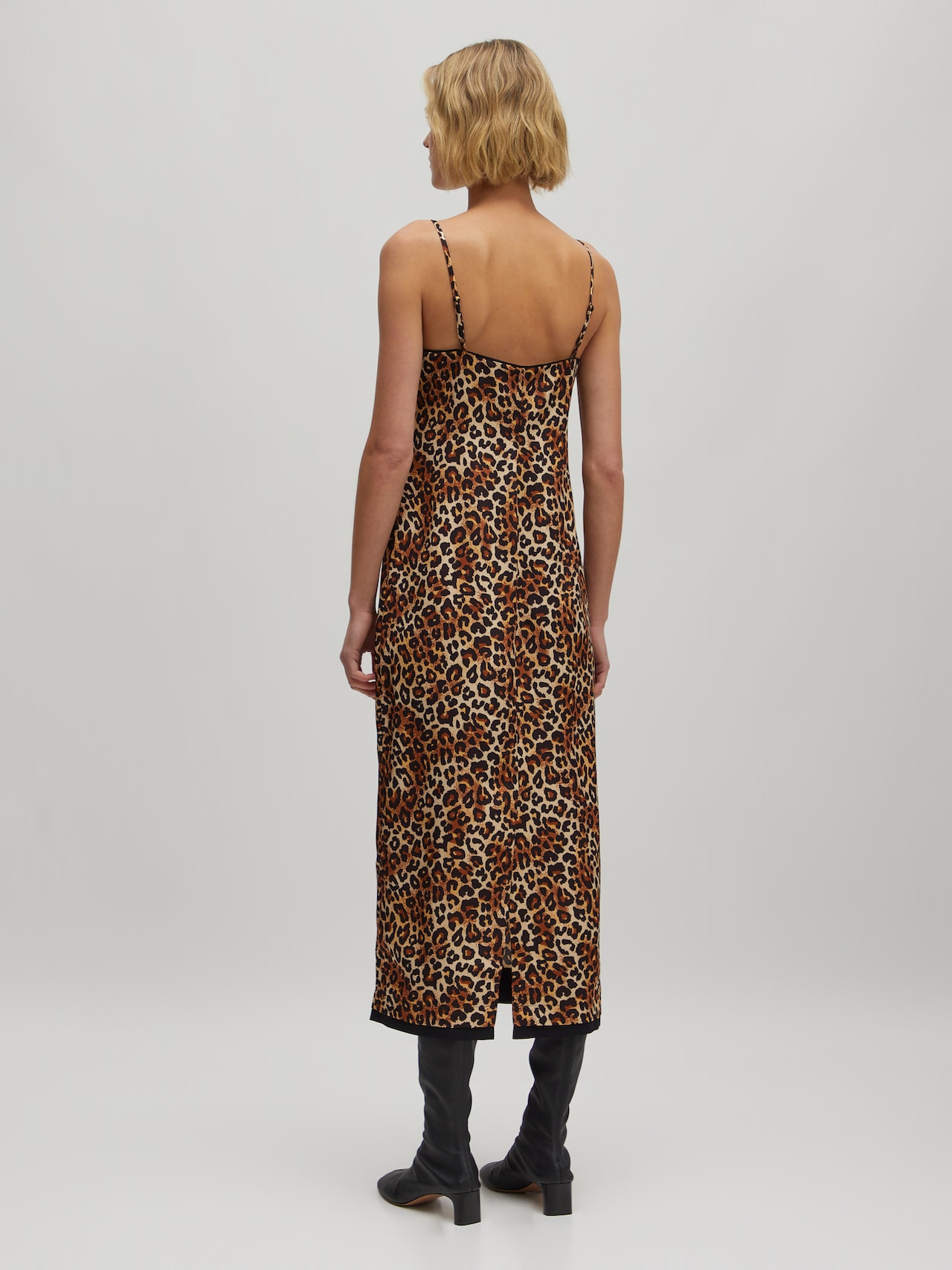 EDITED Produkte Kleid 'Thora' beige