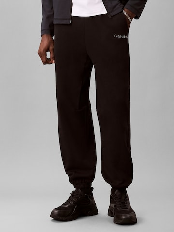 Calvin Klein Tapered Hose in Schwarz: Vorderseite
