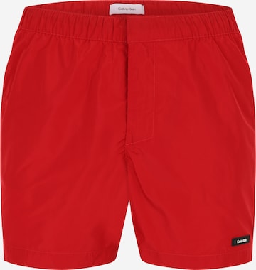Calvin Klein Swimwear - Bermudas en rojo: frente