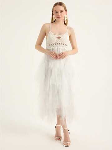HOME STORE Dress in White: front