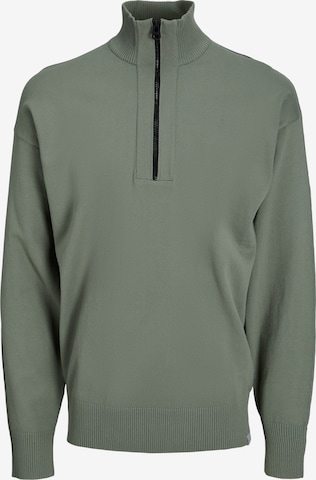 JACK & JONES Sweater in Green: front