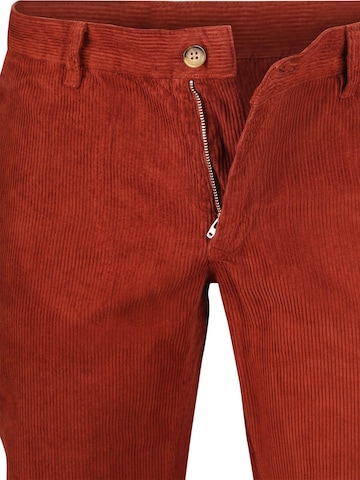 Steppin' out Regular Chino Pants in Red