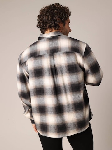 Coupe regular Chemise 'Braga' Deeluxe en noir