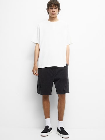 Pull&Bear Loosefit Shorts in Schwarz