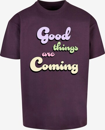 Merchcode T-Shirt 'Good Things' in Lila: predná strana
