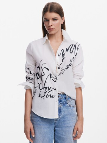 Desigual Blouse in White: front
