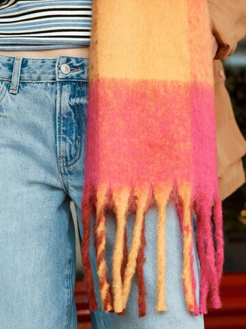 Next - Cachecóis em rosa