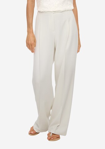 s.Oliver BLACK LABEL Wide leg Pleat-Front Pants in White: front