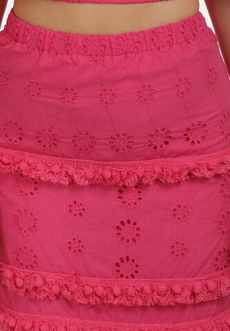 IZIA Skirt in Pink