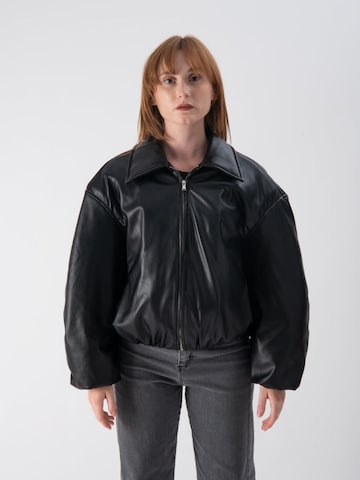 MND Between-season jacket 'Blacko' in Black: front