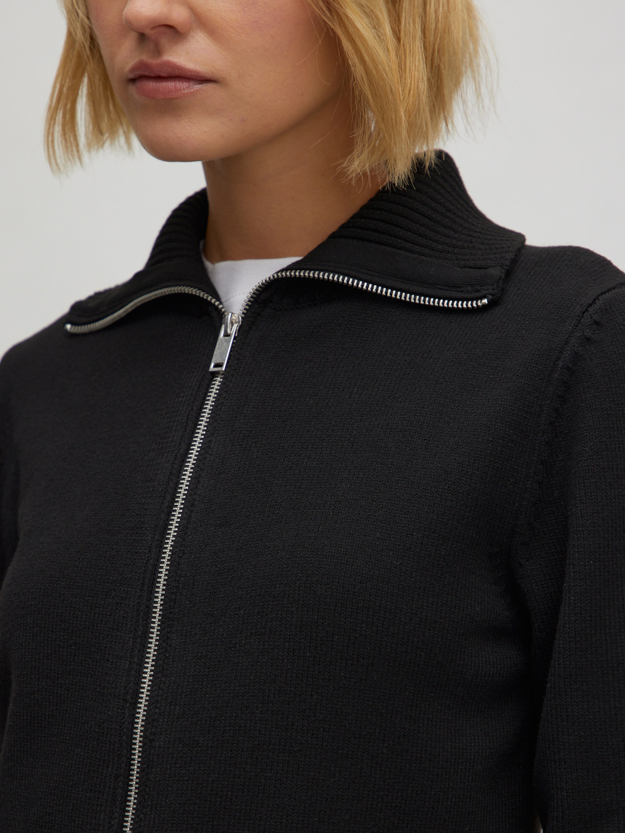 EDITED Produkte Strickjacke 'Uli' schwarz