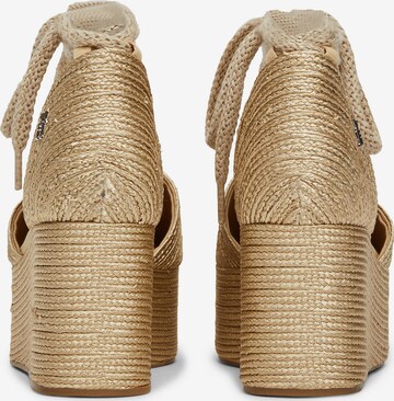 TOMMY HILFIGER Sandale 'Braided' in Gold