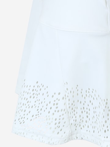 Robe de sport ADIDAS SPORTSWEAR en blanc