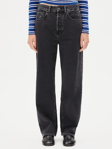 ARMEDANGELSLoosefit Traperice 'Haayi' - crna boja: prednji dio