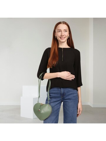 Florence Shoulder Bag in Green: front