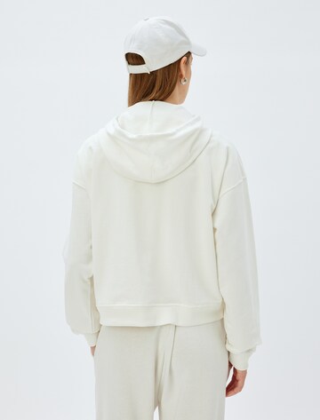Koton Sweatshirt in White