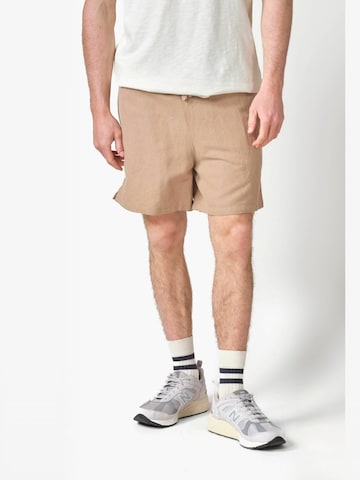 Klitmøller Collective Regular Broek ' Bertram ' in Beige: voorkant