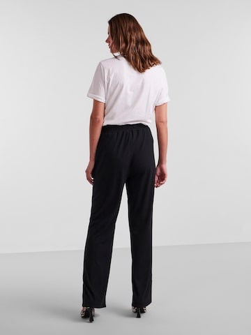 PIECES Regular Pants 'Kylie' in Black