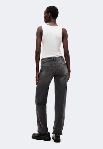 Loosefit Jean '94RIVER' Gang en gris