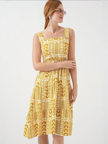 Robe Bigdart en jaune