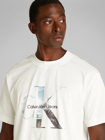 T-Shirt Calvin Klein Jeans en blanc