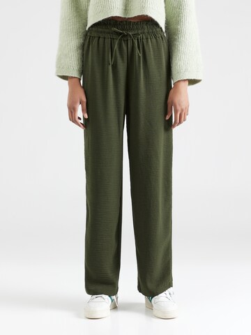 VILA Regular Pants 'TIFF' in Green: front