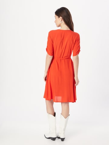 b.young - Vestido de verano 'JOELLA' en rojo